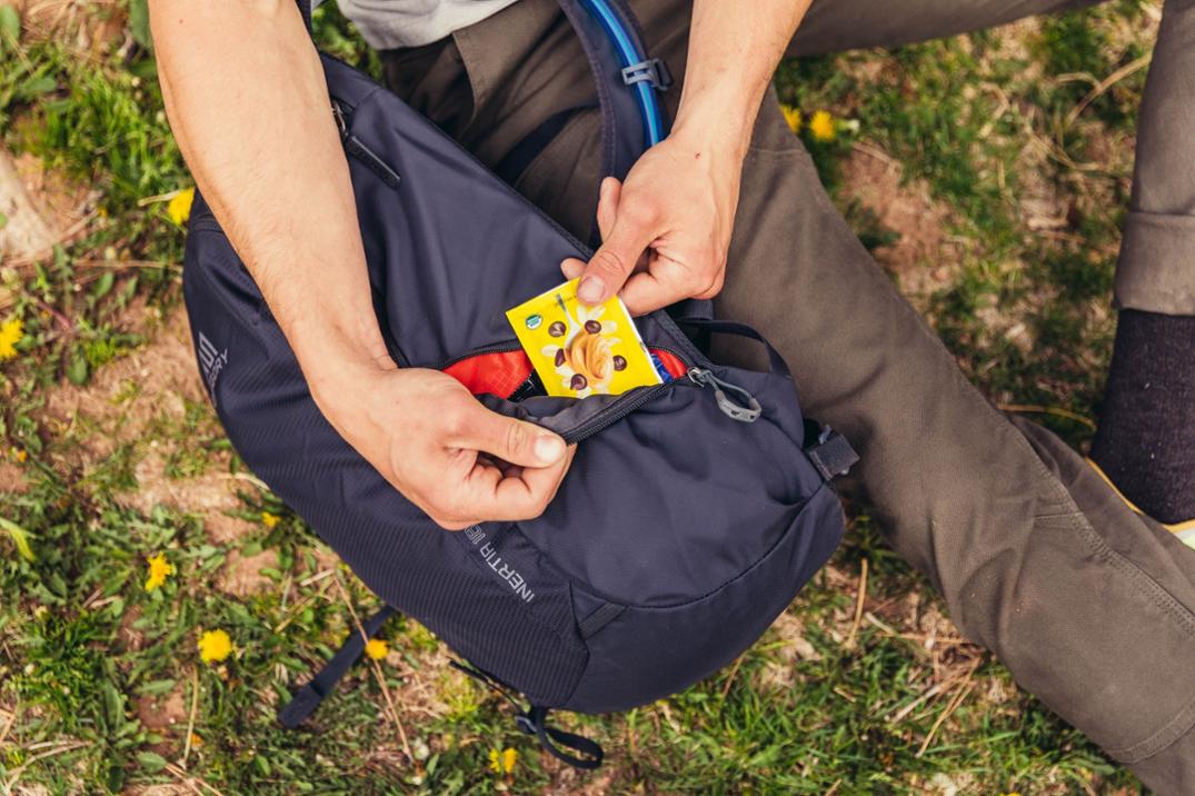 Location Image for Inertia 18 H2O Hydration Pack - Closeout - Men's