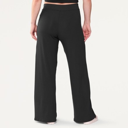 Vuori Pose Wideleg Pants - Women's 4