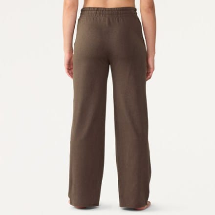 Vuori Halo Essential Wideleg Pants - Women's 2