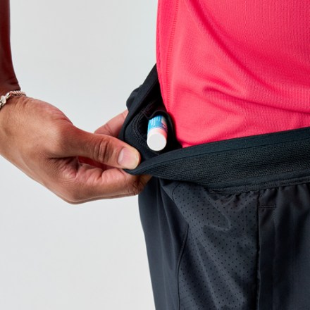 Brooks Dash 6" 2-in-1 Shorts - Men's 4