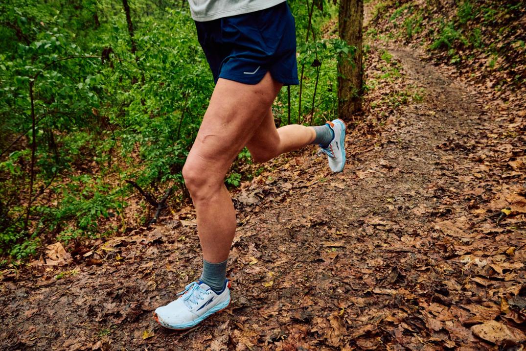 Location Image for Superior 6 Trail-Running Shoes - Women's