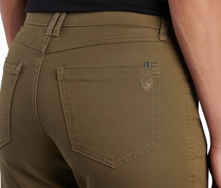 KUHL Kontour Shorts - Women's 8" Inseam 4