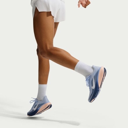 Nike Pegasus 42 Road-Running Shoes - Women's 9