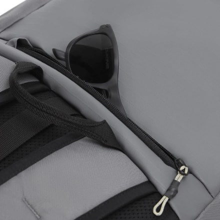 DAKINE Mission Surf DLX Wet/Dry Rolltop Pack - 35 L 8