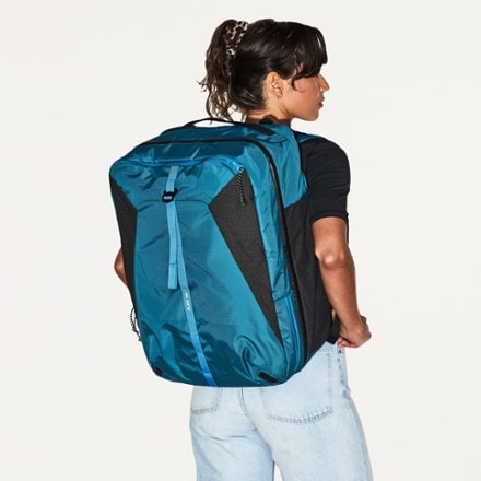 Janji Ultrahauler Pack 7