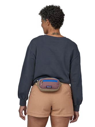 Patagonia Ultralight Black Hole Mini Hip Pack 7