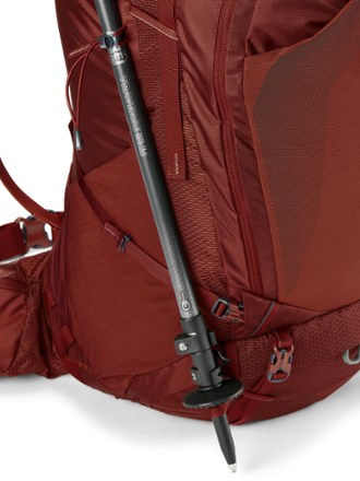 Gregory Baltoro 75 Pack - Men's Hydration port & tube routing (Brick Red)