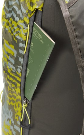 REI Co-op Flash 18 Print Pack 8