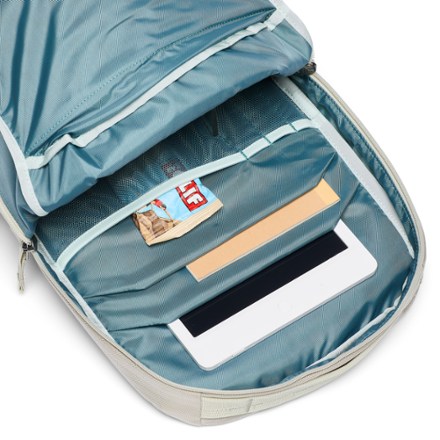 Cotopaxi Allpa 18 L Daypack 5