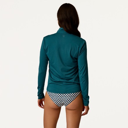 Carve Designs Lake Sunshirt - Women's 1