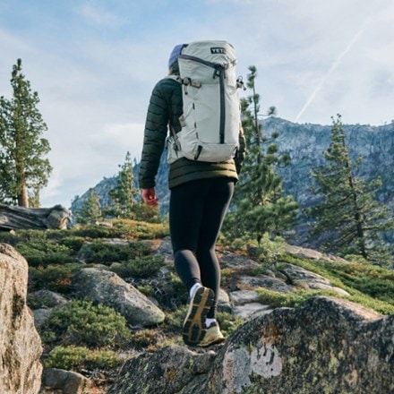YETI Skala 32 L Pack - Women's 8