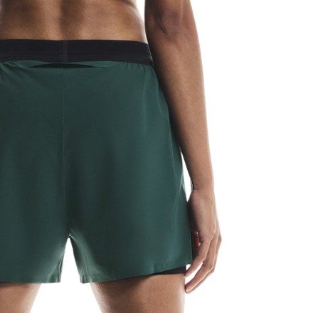 On 3" Performance 2-in-1 Shorts - Women's 5