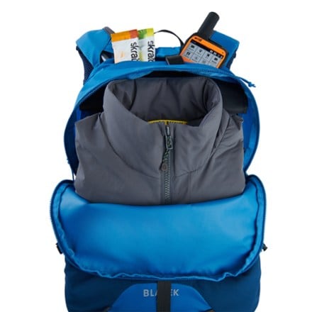 Ultimate Direction Blazek 18 Pack 7
