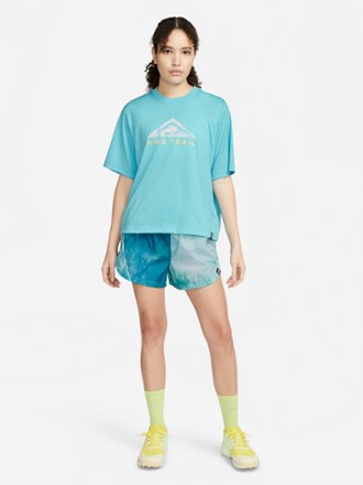 Nike Dri-FIT Repel Trail 3" Shorts - Women's 2