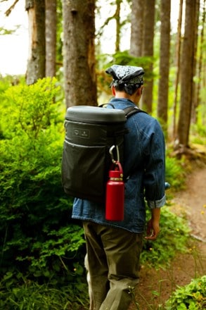 Hydro Flask Osprey x Hydro Flask 22 L Carryout Soft Cooler Pack 6