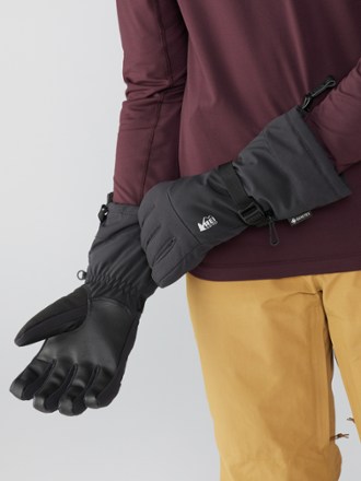 REI Co-op Gauntlet GTX Gloves 2.0 - Men's 1