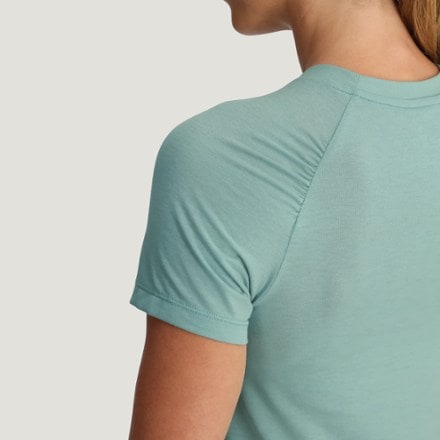 Free Fly Elevate Lightweight Fitted T-Shirt - Women's 6