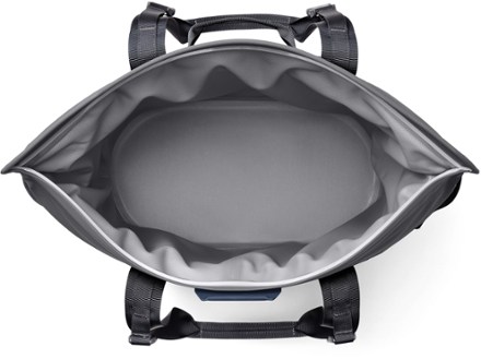 YETI Hopper M30 2.0 Soft Cooler 6