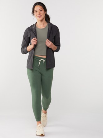 Vuori Performance Jogger Pants - Women's 3