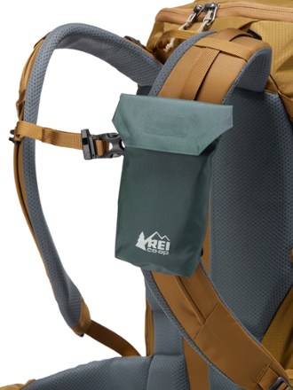 REI Co-op Packmod Rainshield Pocket 1