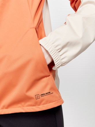 Craft ADV Essence Hydro Jacket - Women's 5