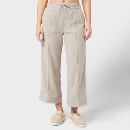 Stio Turpin Fleece Wide Crop Pants - Women's 1