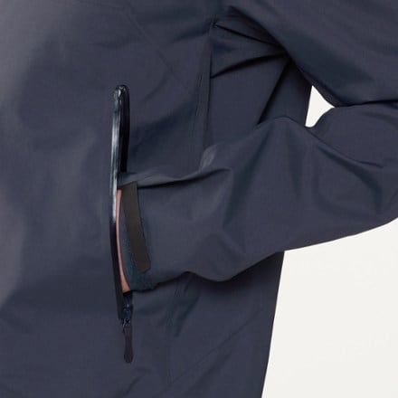 Arc'teryx Beta Jacket - Men's 7