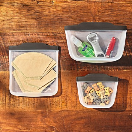 OXO Outdoor Silicone Reusable Stand-Up Bag - Quart - 32 oz. 8