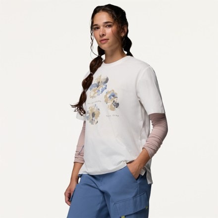 Columbia Pomin Canyon Relaxed T-Shirt - Women's 3
