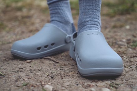 ALES GREY Rodeo Drive Slip-on Shoes 6