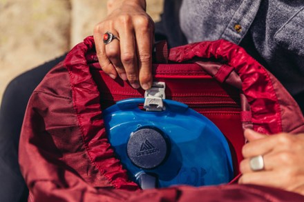 Gregory Kalmia 60 Pack - Women's BORDEAUX RED (hydration reservoir not included)