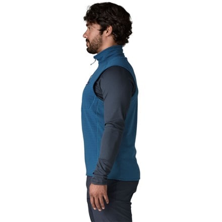 Patagonia R1 Vest - Men's 4