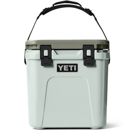 YETI Roadie 24 2.0 Hard Cooler 1