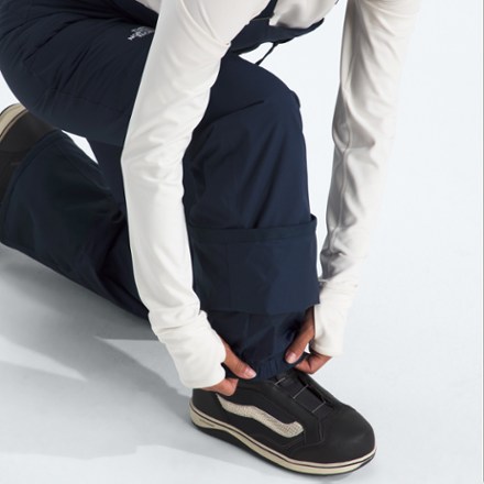 The North Face Freedom Insulated Bib Snow Pants - Women's 6