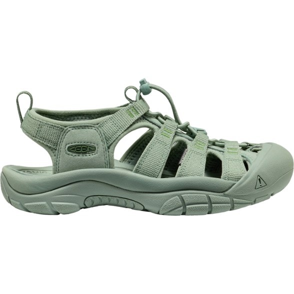 Product Image of color Monochrome/Lily Pad