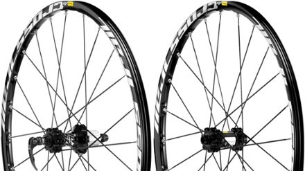 Mavic Crosstrail Disc 26 2025 | www.levitan.com