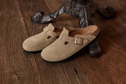 Location Image for Boston Soft Footbed Clogs - Women's