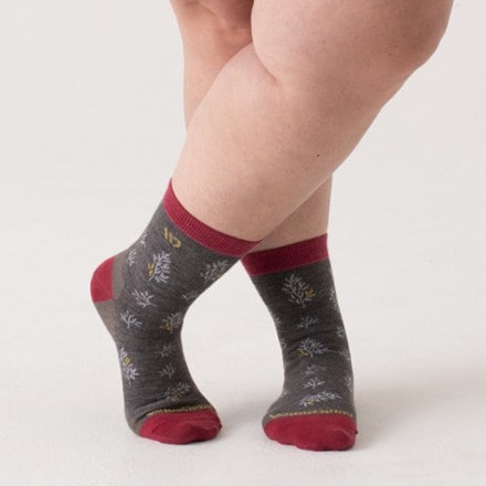 Wide Open Foliage No Cushion Micro Crew Socks - Women's 3