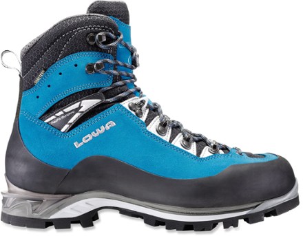 lowa cevedale pro gtx hiking boots