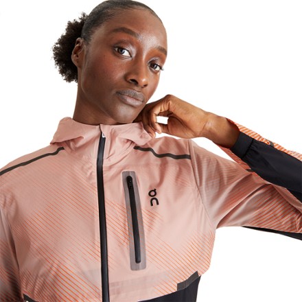 On Weather Lumos Jacket - Women's 4
