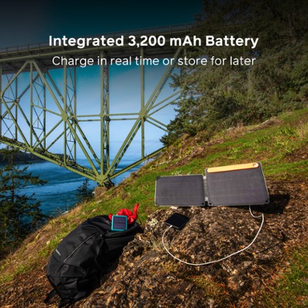 BioLite SolarPanel 10+ 2.0 With Onboard Battery 7