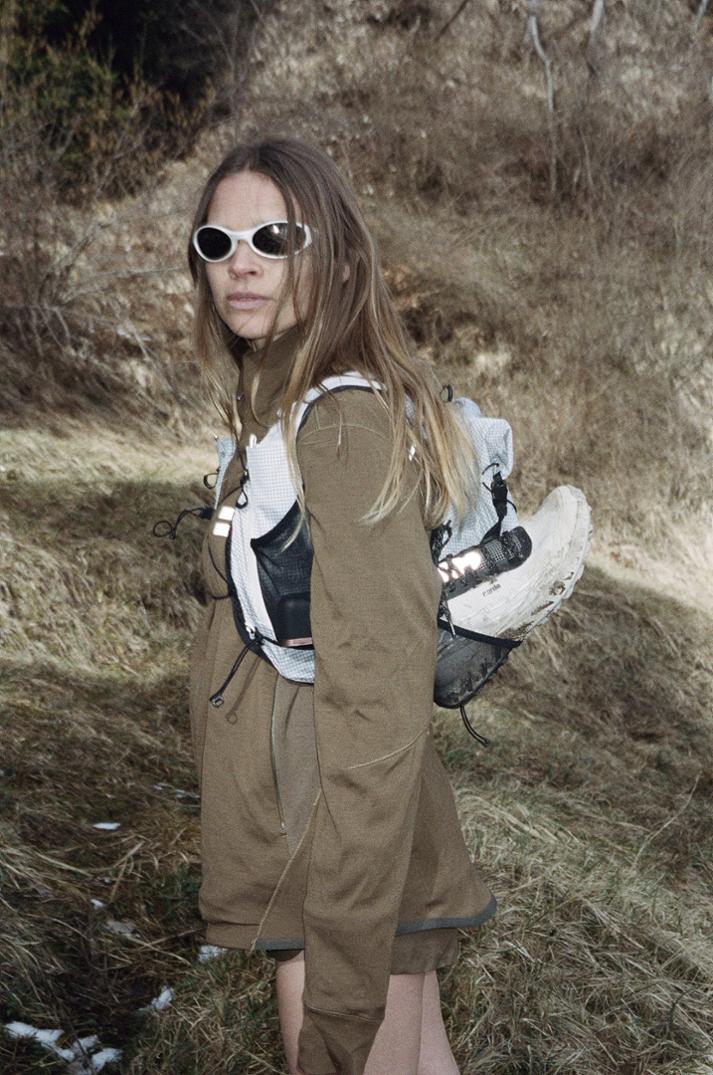 Location Image for 002 Trail-Running Shoes - Women's