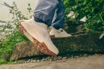 Location Image for Transport 2 Shoes - Women's