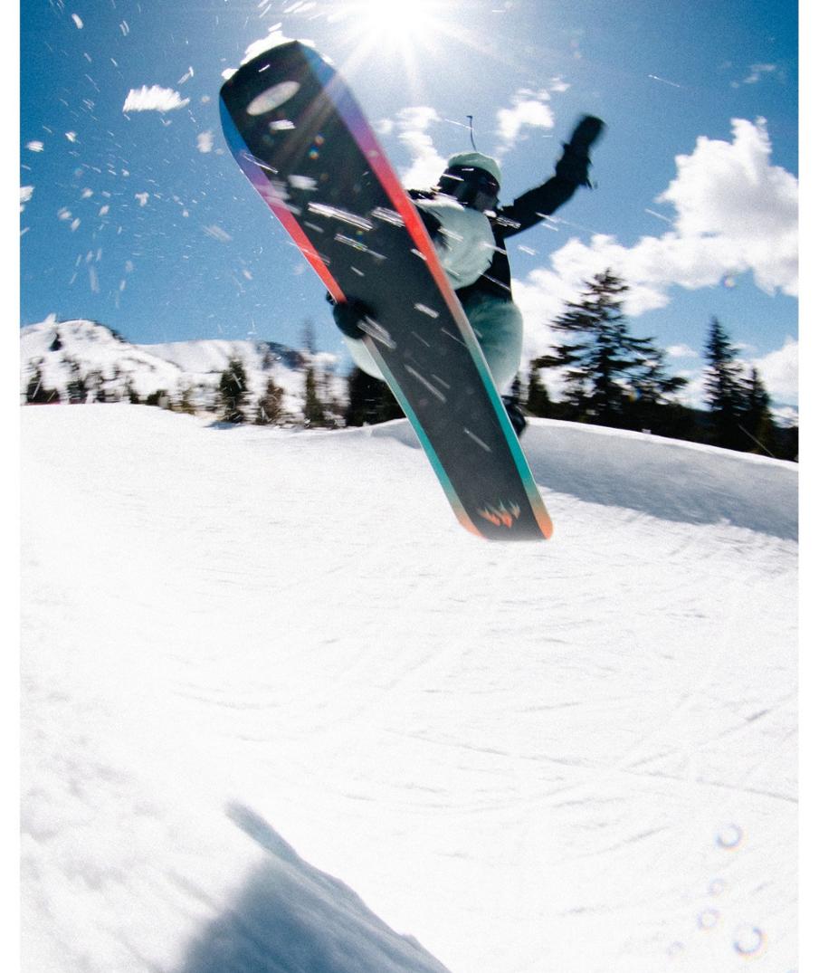 Location Image for Mountain Twin Snowboard - 2025/2026
