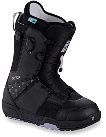 breaking in snowboard boots
