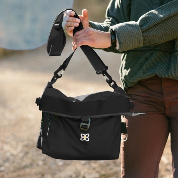 Location Image for Viso Tote Crossbody Bag - Women's