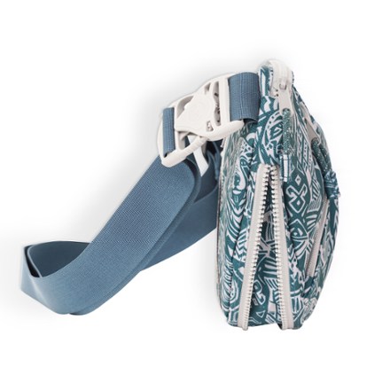 KAVU Roam Sling Bag 4