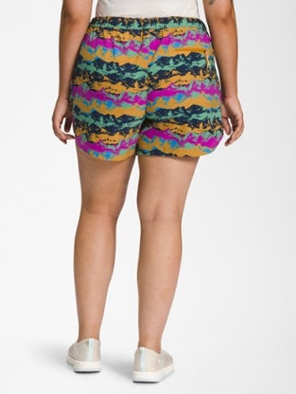 The North Face Class V Shorts - Women's 3