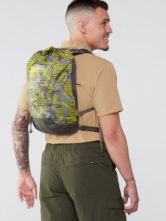REI Co-op Flash 18 Print Pack 1