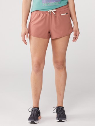 Vuori Clementine 2.0 Shorts - Women's 2.5" Inseam 1